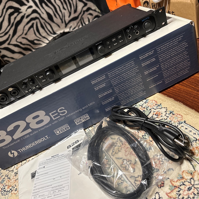 MOTU 828esの画像